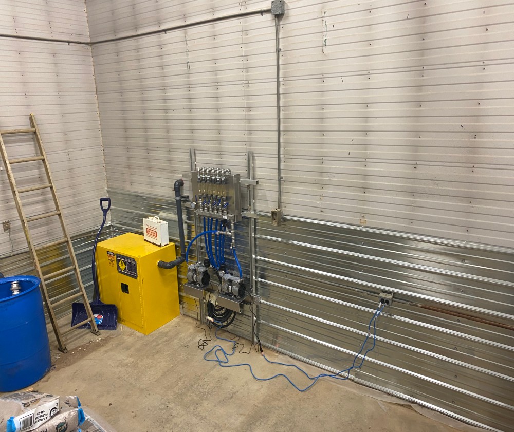 Janvier - Compressor and Manifold